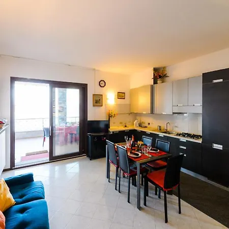 Apartment Panorama *